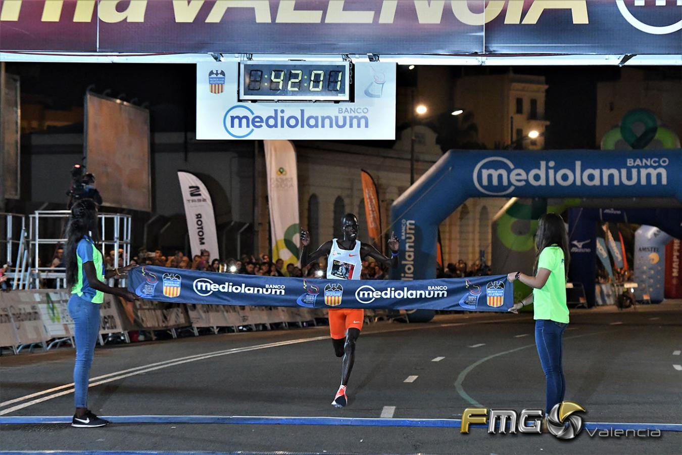 15K-NOCTURNA-VALENCIA-2018-BANCO-MEDIOLANUM-FMGVALENCIA-FILI-NAVARRETE(23)