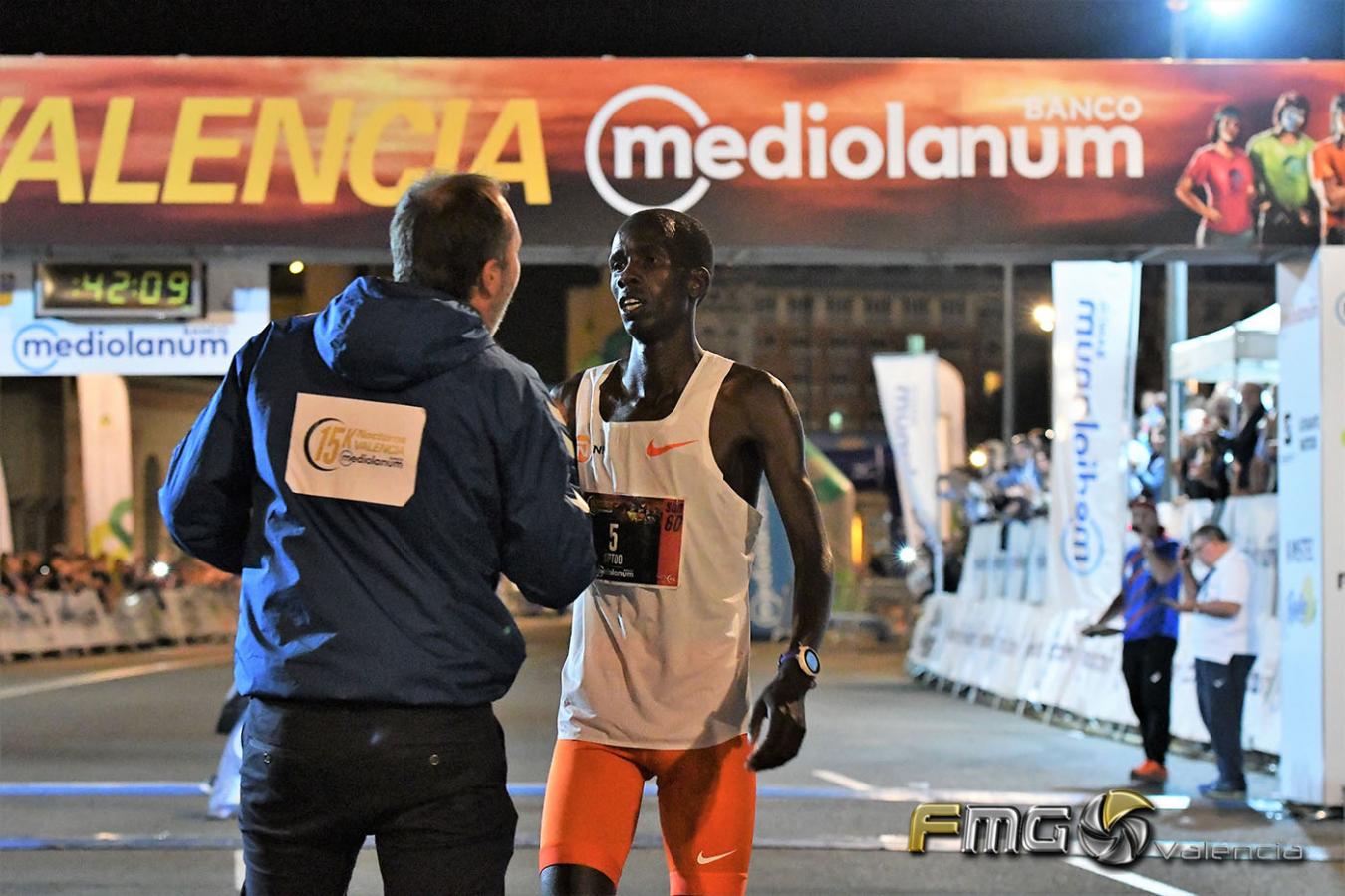 15K-NOCTURNA-VALENCIA-2018-BANCO-MEDIOLANUM-FMGVALENCIA-FILI-NAVARRETE(28)