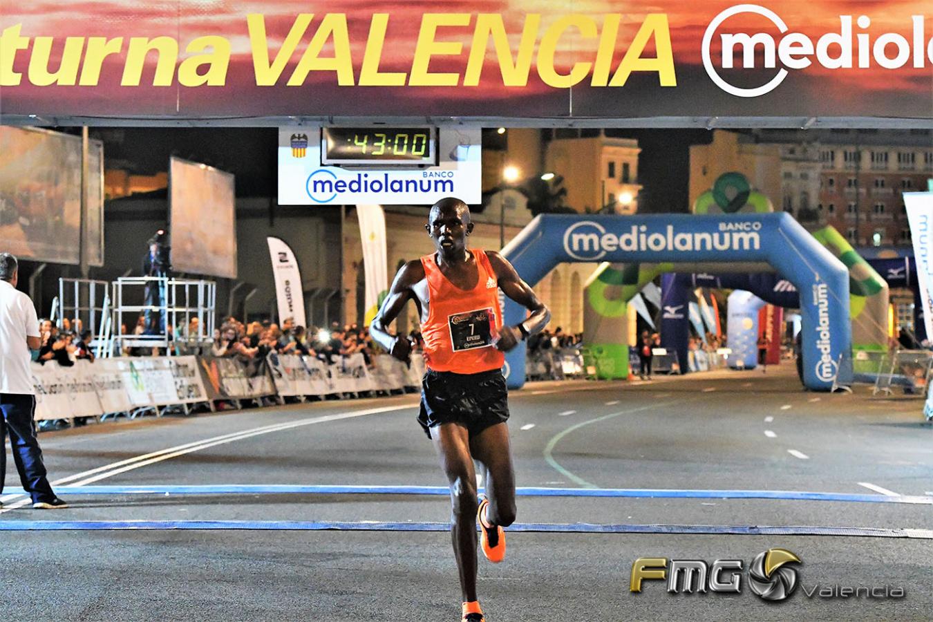 15K-NOCTURNA-VALENCIA-2018-BANCO-MEDIOLANUM-FMGVALENCIA-FILI-NAVARRETE(31)