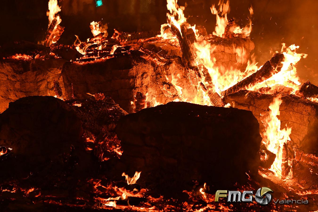 Crema-falla-ayuntamento-2018-fmgvalencia-fili-navarrete (84)