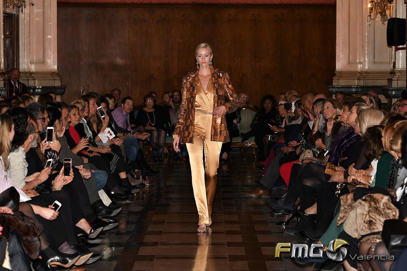 DESFILE-MODA-ATENEO-VALENCIA-2017-AFAV-FMGVALENCIA-FILI-NAVARRETE (71)