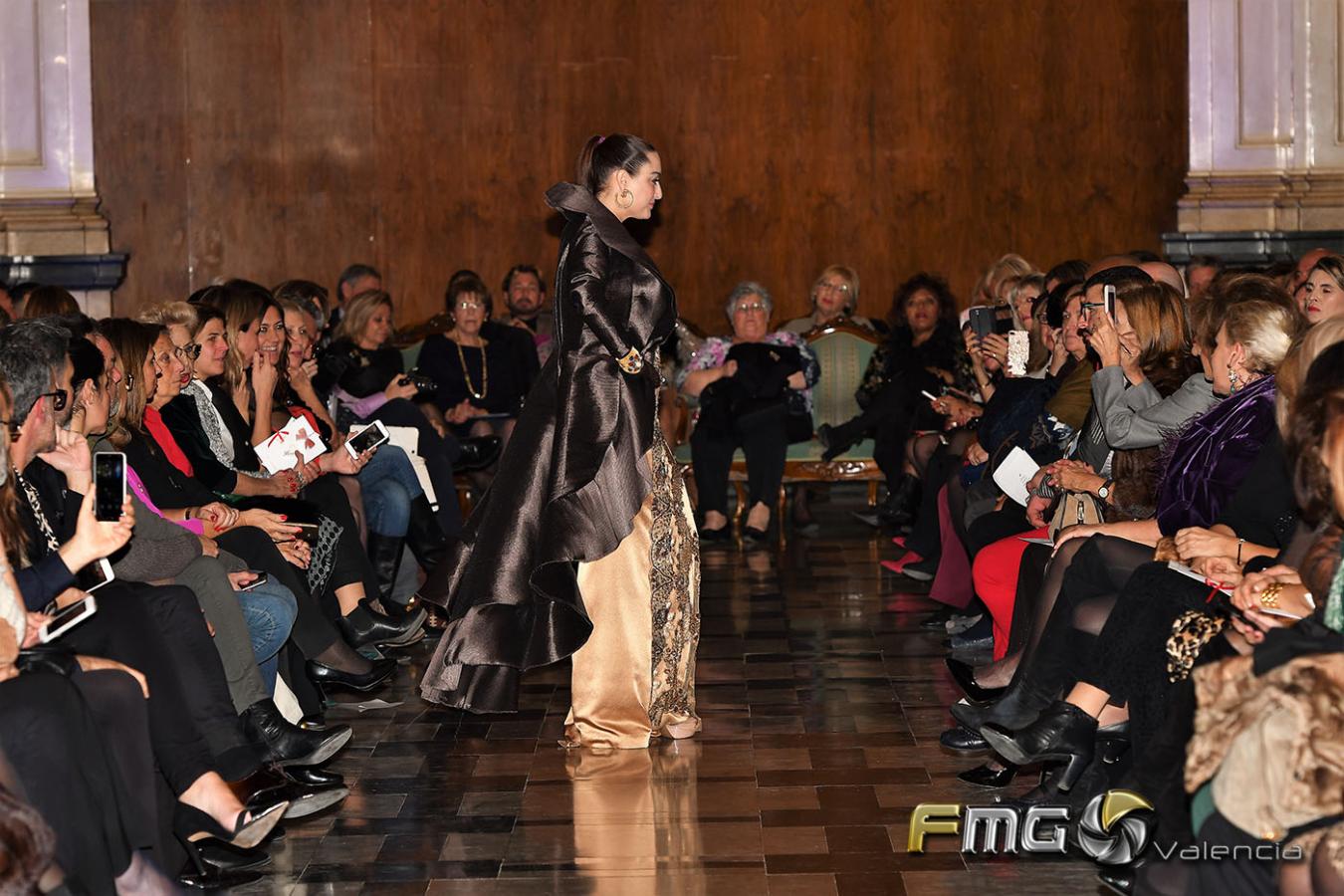 DESFILE-MODA-ATENEO-VALENCIA-2017-AFAV-FMGVALENCIA-FILI-NAVARRETE (83)