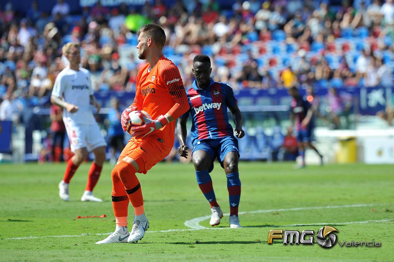 fotos-LEVANTE-2- 6-SEVILLA-fmgvalencia-fili-navarrete (72)
