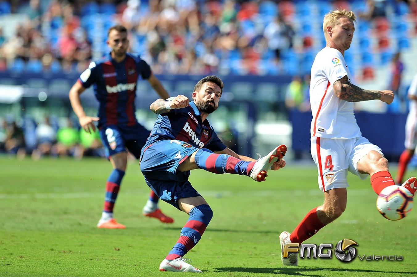 fotos-LEVANTE-2- 6-SEVILLA-fmgvalencia-fili-navarrete (76)