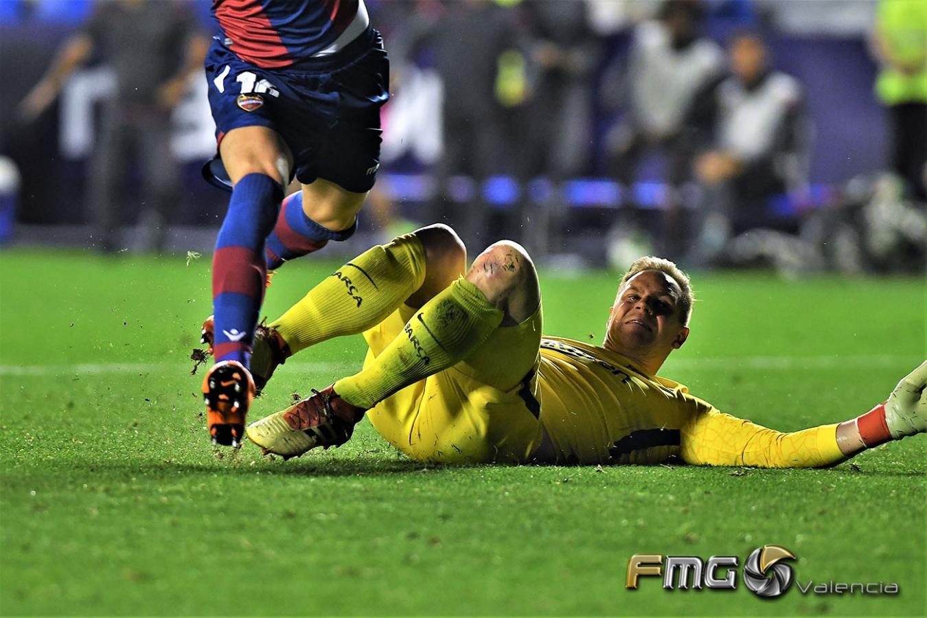 LEVANTE-5-4-BARCELONA-2018-fmgvalencia-fili-navarrete (150)