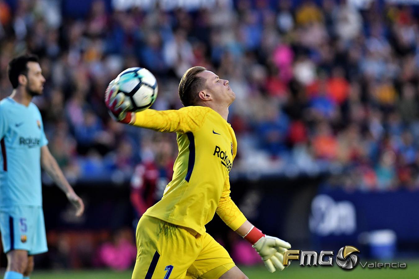 LEVANTE-5-4-BARCELONA-2018-fmgvalencia-fili-navarrete (25)