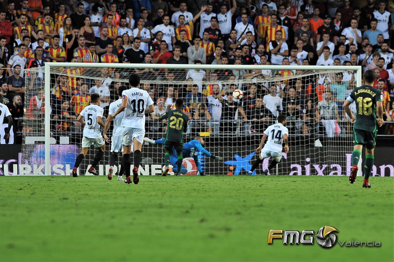 Valencia-0-0-Betis-2018-FMGValencia-Fili-Navarrete (66)