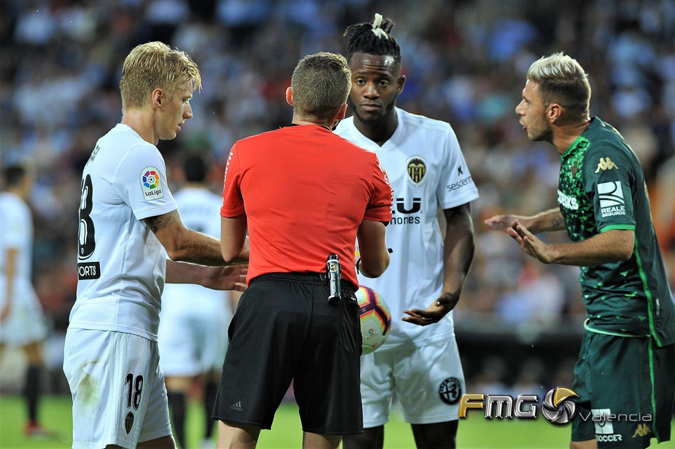 Valencia-0-0-Betis-2018-FMGValencia-Fili-Navarrete (71)