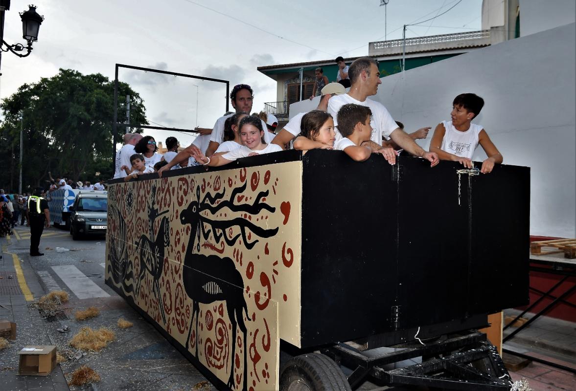 Cabalgata-de-la-Cerámica-de-Manises-2017-fmg-valencia-fili-navarrete (14)