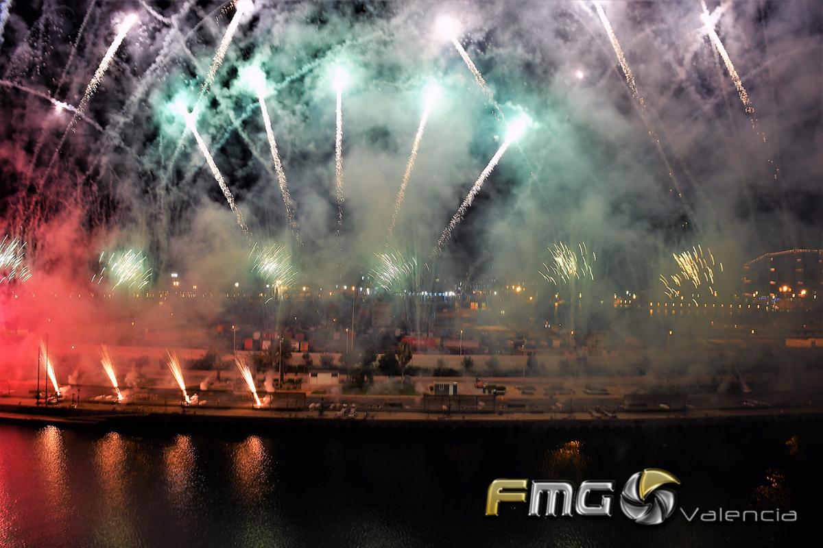castillo-piromusical-feria-julio-valencia-2017-ricardo-caballer-fmg-valencia-fili-navarrete (12)