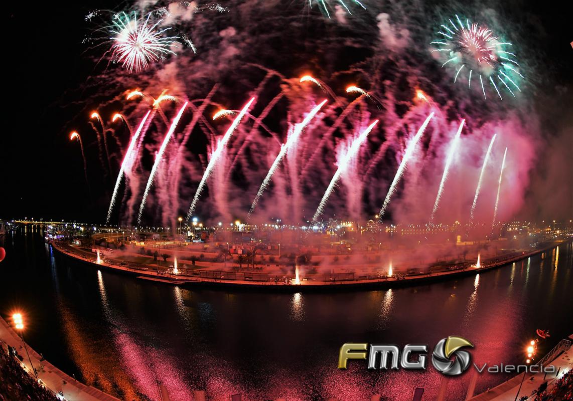 castillo-piromusical-feria-julio-valencia-2017-ricardo-caballer-fmg-valencia-fili-navarrete (32)