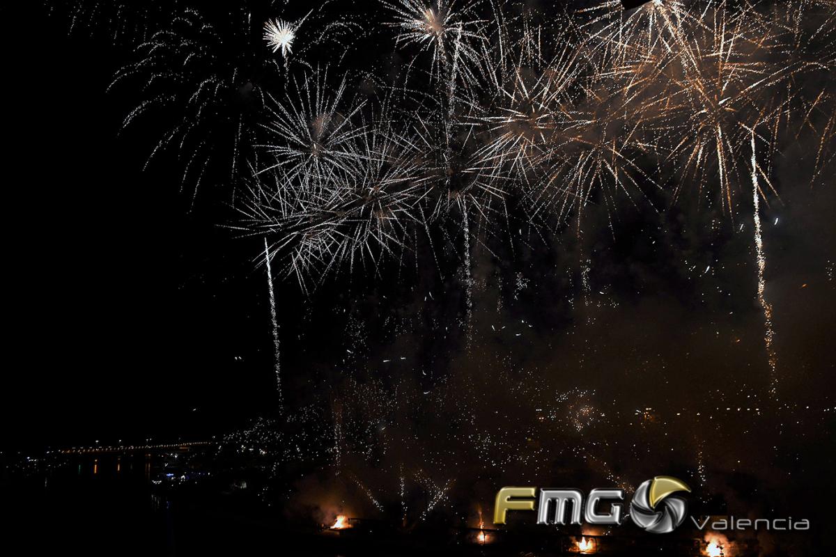 castillo-piromusical-feria-julio-valencia-2017-ricardo-caballer-fmg-valencia-fili-navarrete (75)