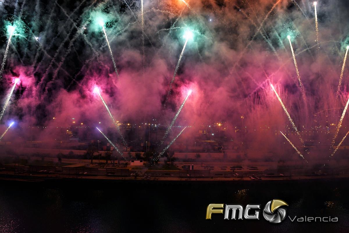 castillo-piromusical-feria-julio-valencia-2017-ricardo-caballer-fmg-valencia-fili-navarrete (9)